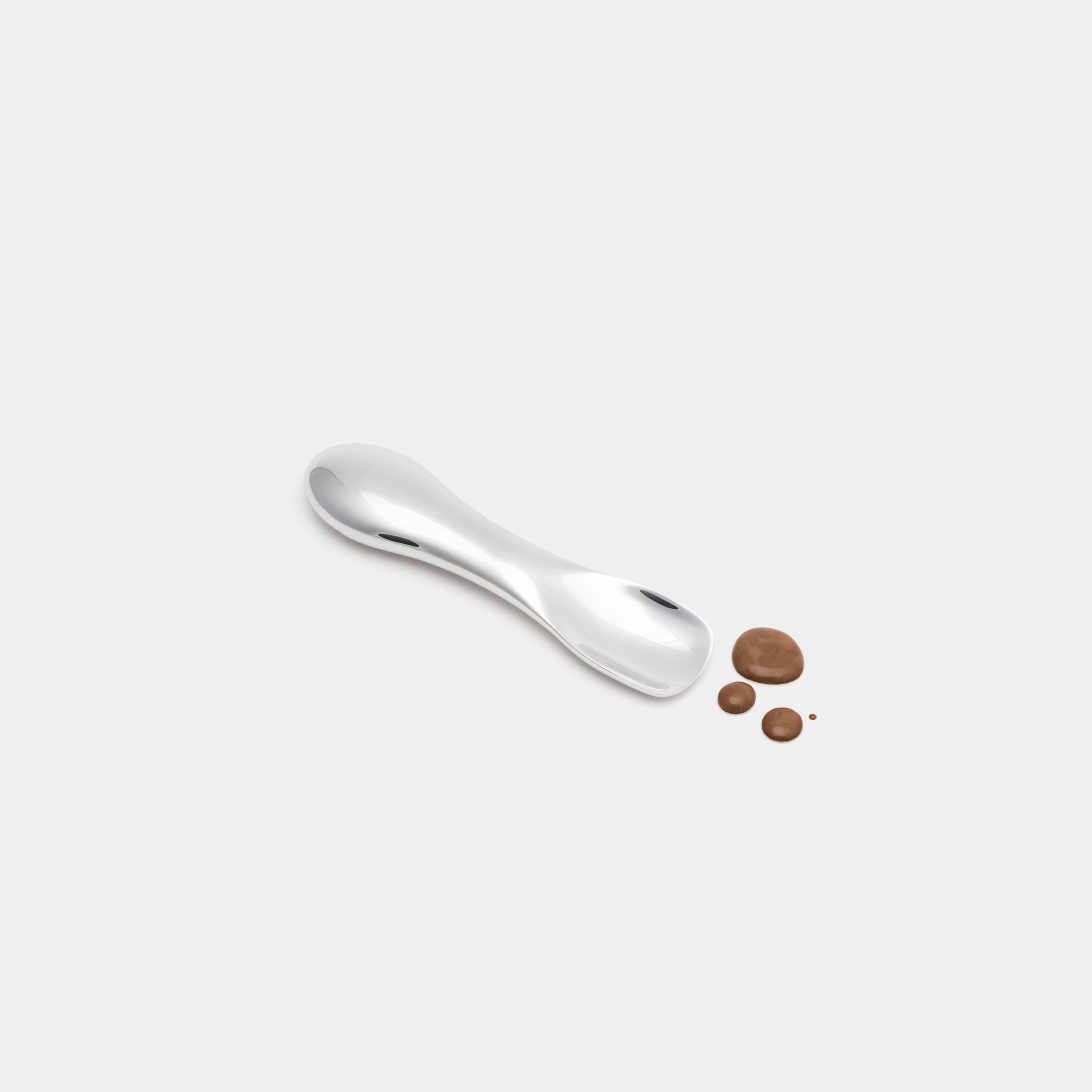 15.0 % Ice Cream Spoon With Chocolate Ice Cream