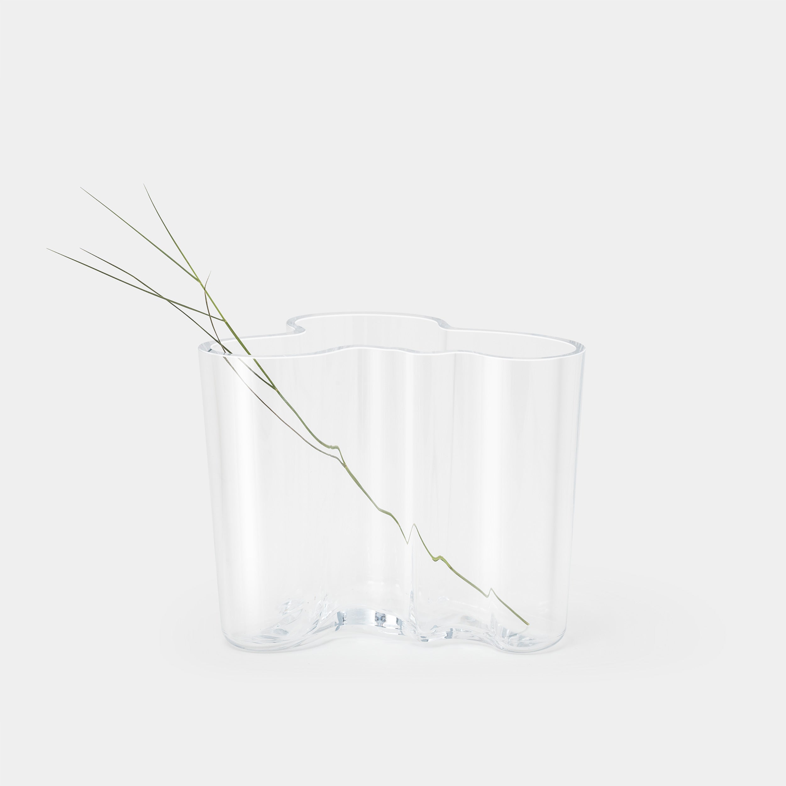 Iittala Alvar Aalto Clear Vase 3.75
