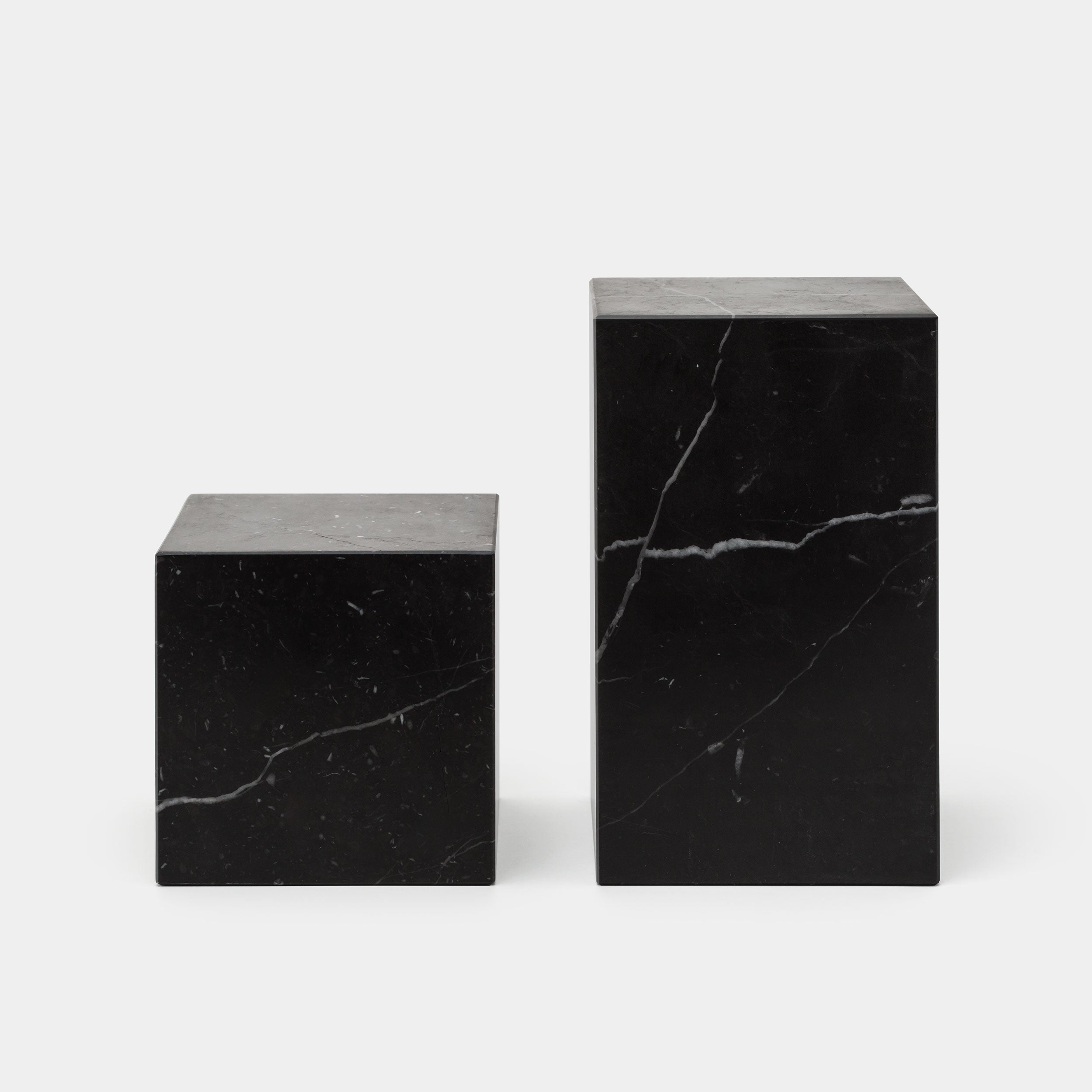 E15 Stop Bookend Small and Large Black