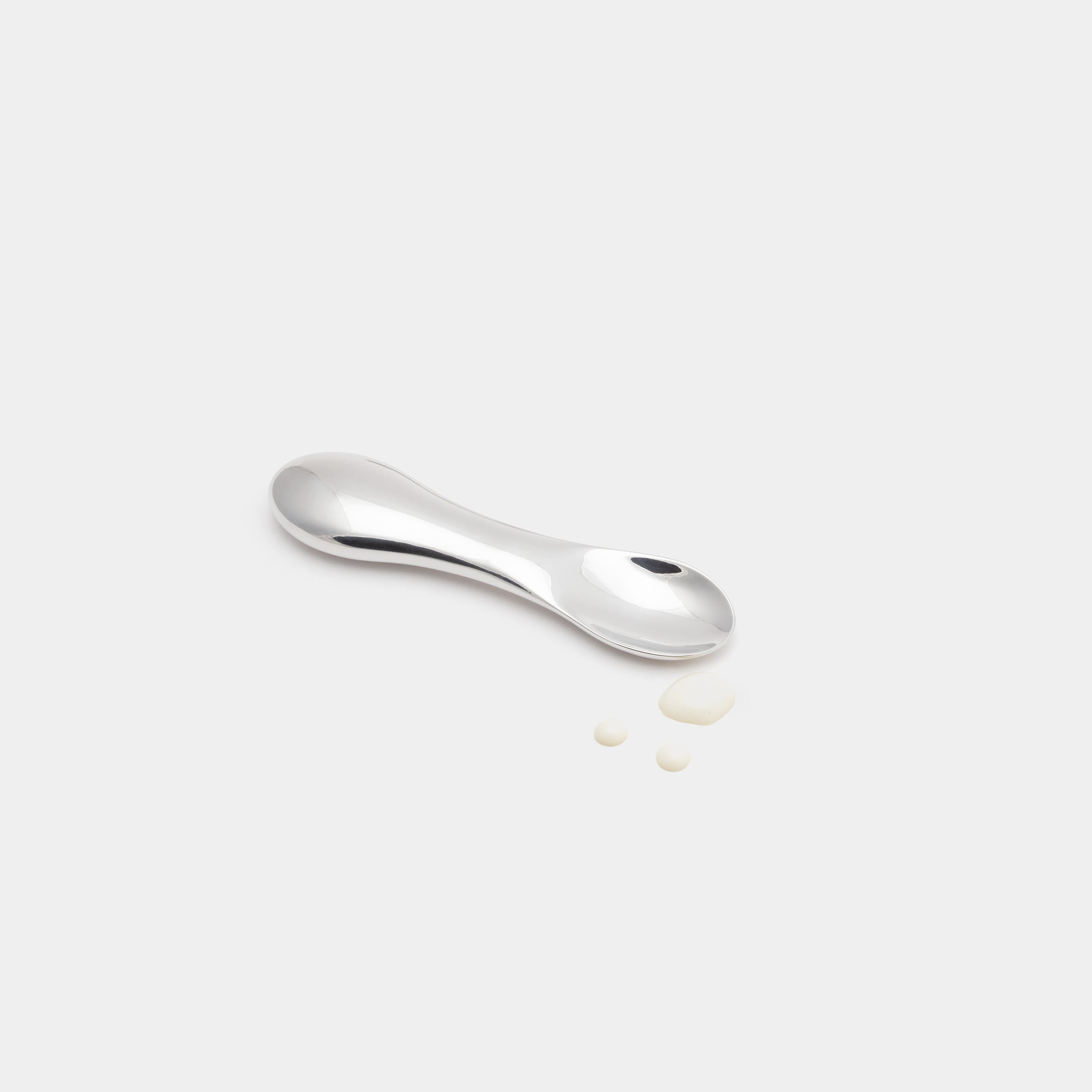 15.0 % Ice Cream Spoon With Vanilla Ice Cream