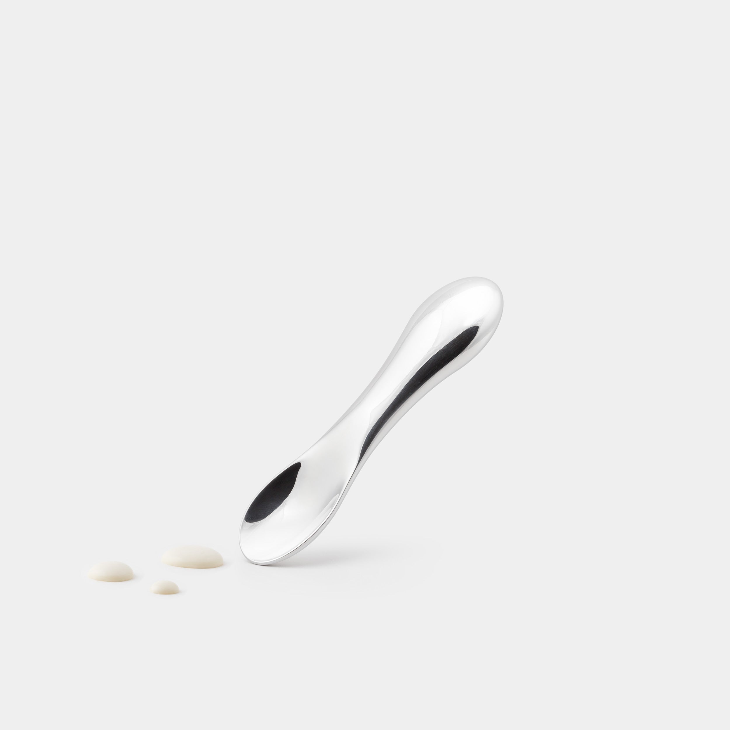 15.0 % Ice Cream Spoon With Vanilla Ice Cream