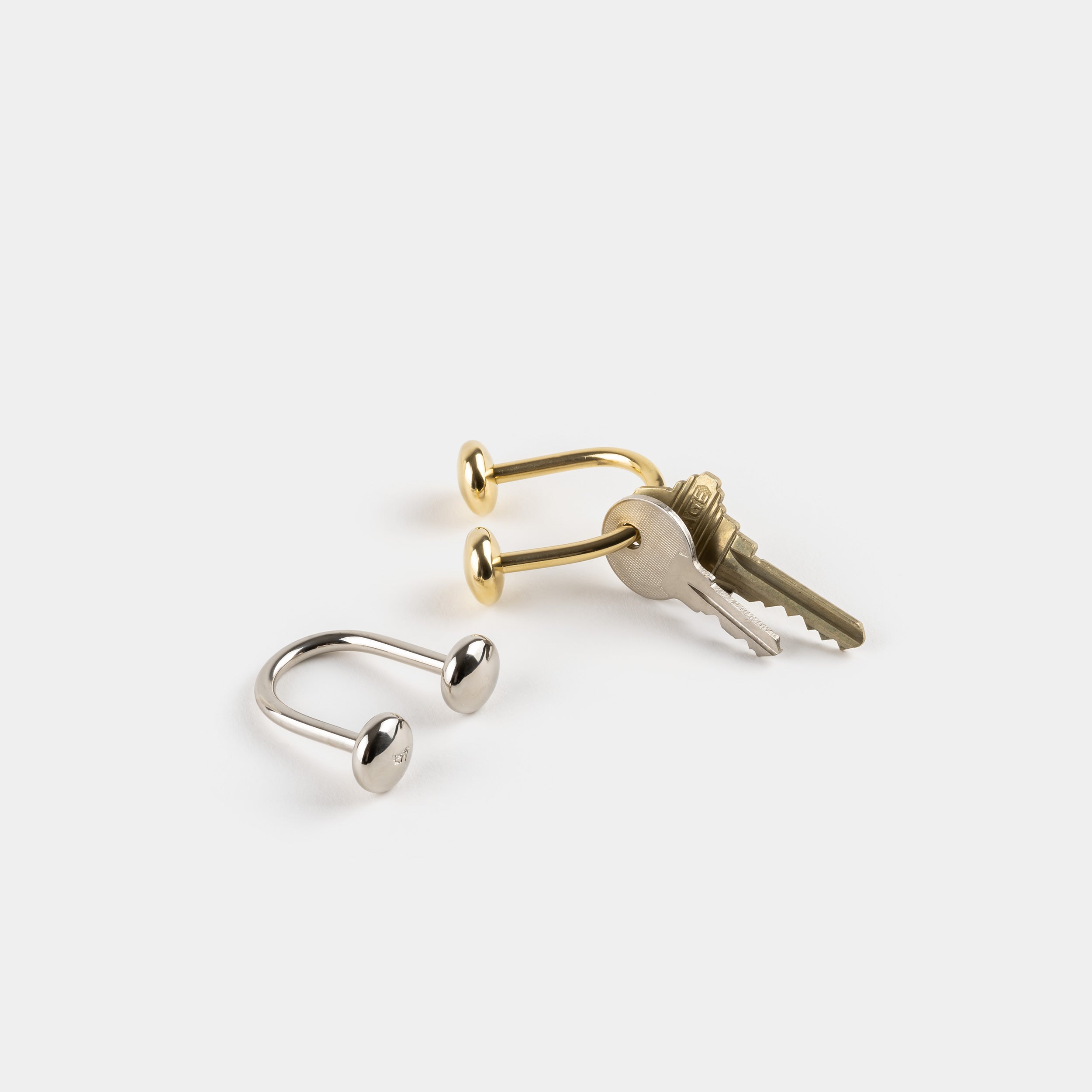 Carl Auböck "U” Keyring – Polished and Nickel-Plated Brass