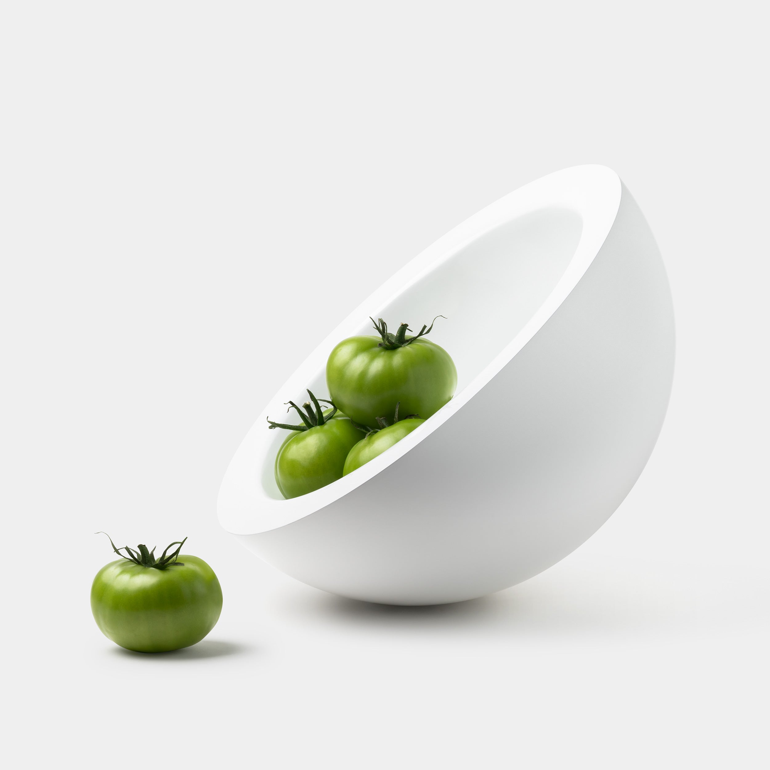 John Pawson Hemisphere Bowl – White Lacquered with tomatoes