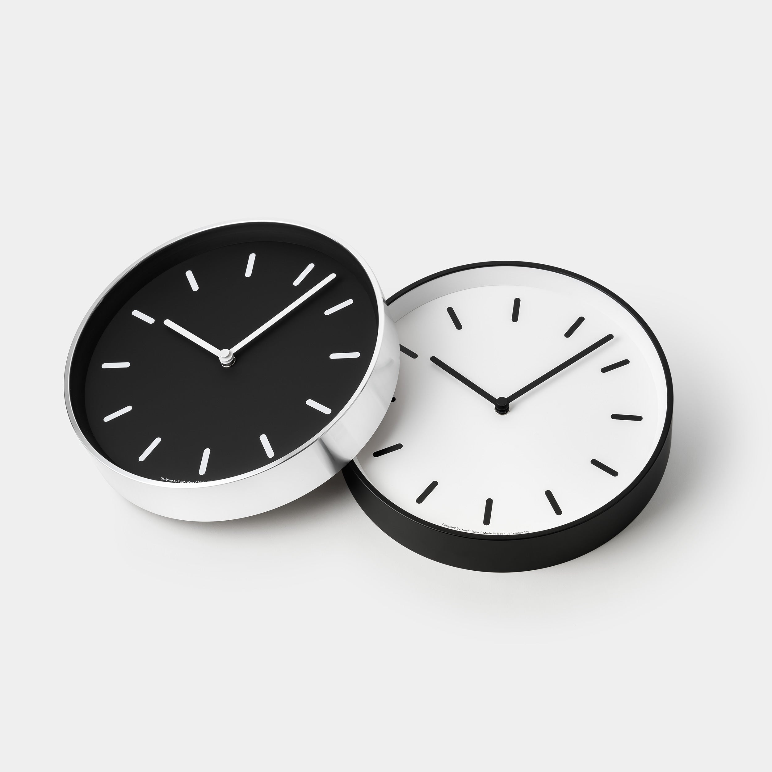 Mono Clock – Black & White angle